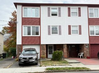 15-65 209th St #1, Bayside, NY 11360