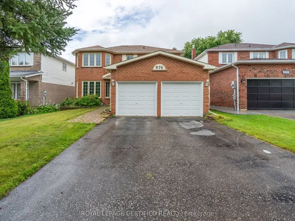 976 Grandview St N, Oshawa, ON L1K 2E3