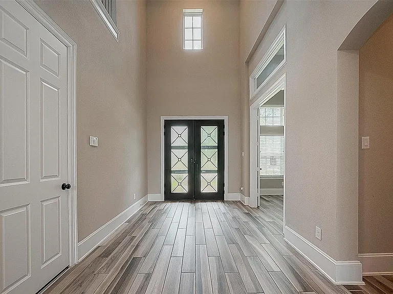115 N Winter Sunrise Cir — Photo 7