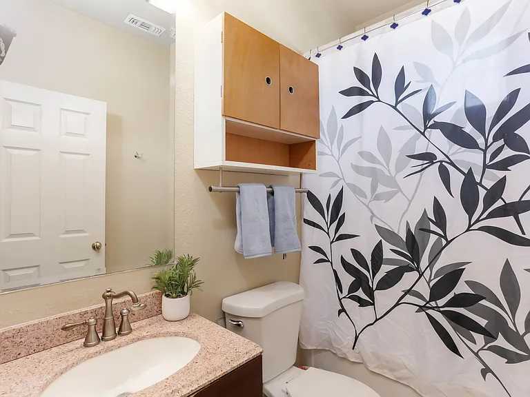 3170 Levante St — Photo 8