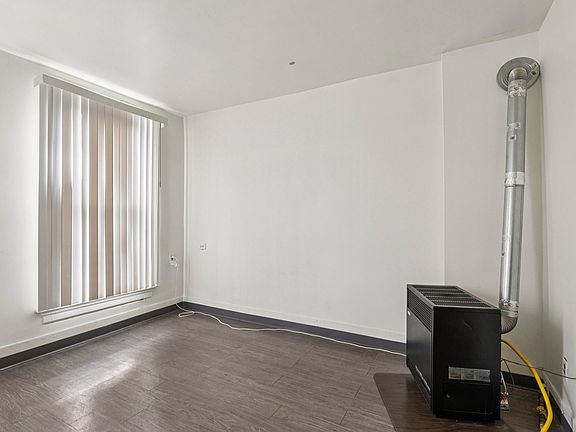 2nd image of 1908 S Loomis St