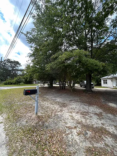1943 Moore Rd Photo 1