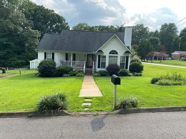 108 Shorter St, Easley, SC 29640