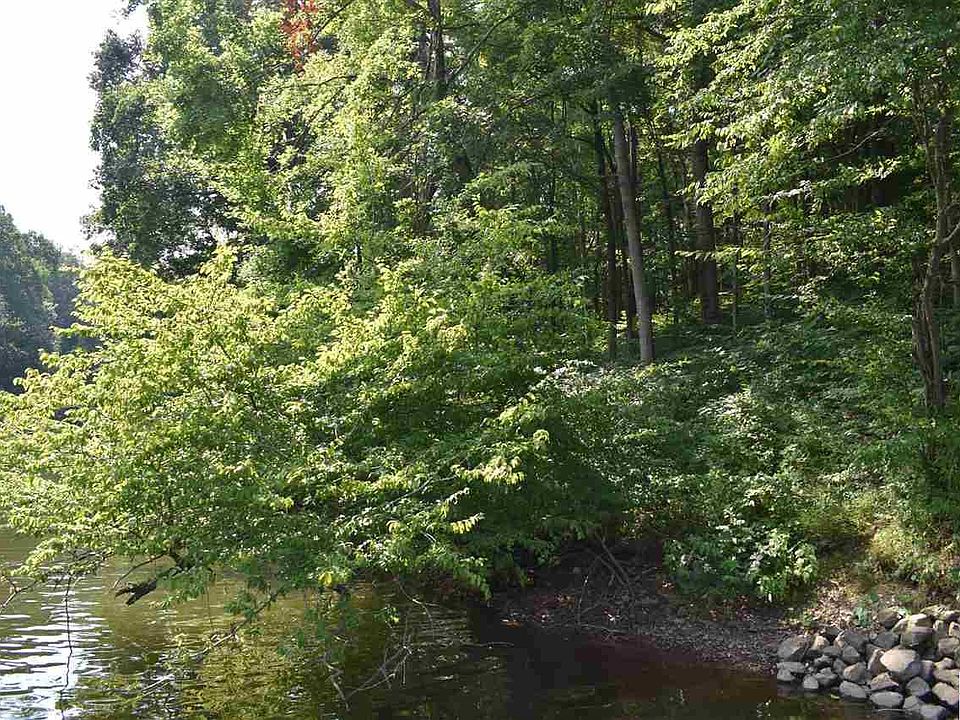 1st image of 129 Crystal Creek Cir