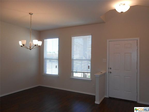 3rd image of 3308 Lorne Dr