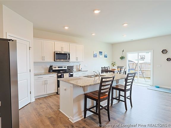 5th image of 2129 Clydesmill Rd
