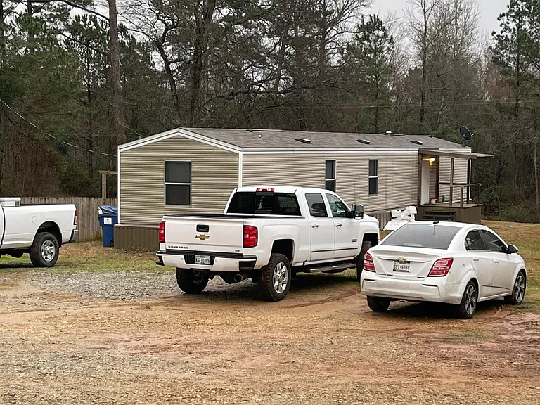 7338 E Highway 135 — Photo 32