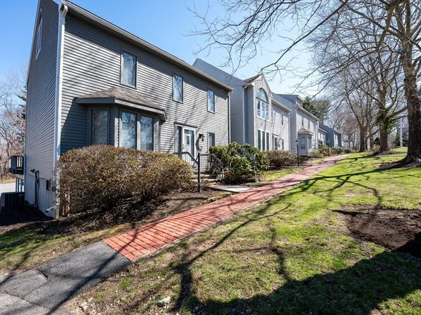 84 Kim Ter, Stoughton, MA 02072