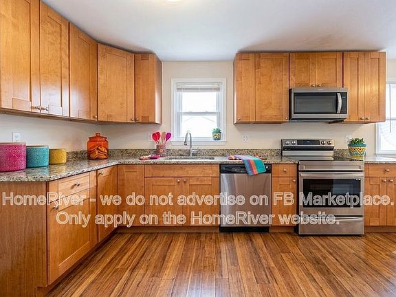 2nd image of 308 Pemberton St