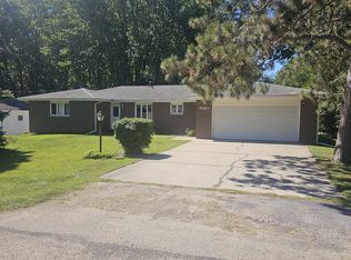 1567 Joliet Way, Dixon, IL 61021