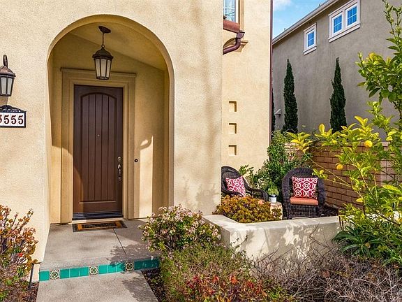 2nd image of 13555 Lopelia Meadows Pl