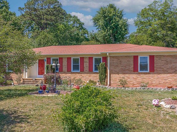 2nd image of 115 Coralvine Rd