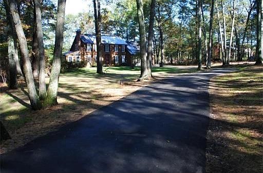 2nd image of 64 Mirimichi St