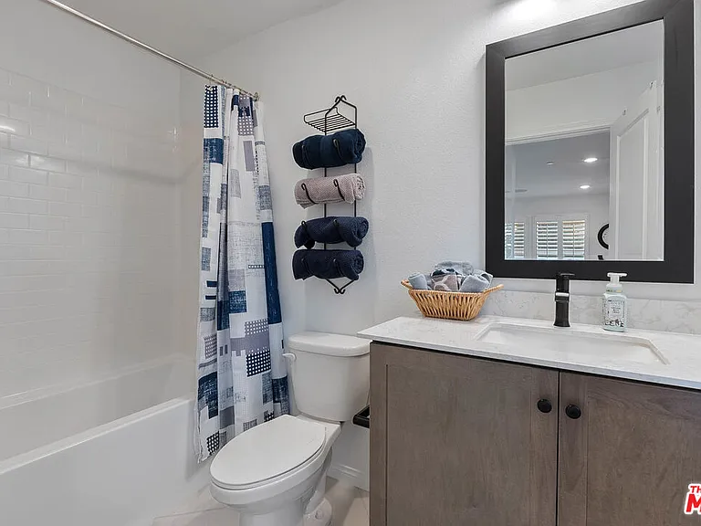 749 Daniel Freeman Cir — Photo 17