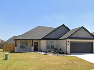 961 W Ashmore Landing Loop, Centerton, AR 72719