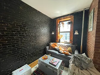 Rented by Best Apartments North Inc