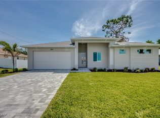 3821 SW 14th Place Cpe, Coral, FL 33914
