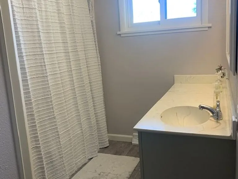 545 Crestmore Pl — Photo 15