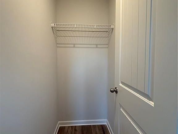 4th image of 3203 Bateman Dr