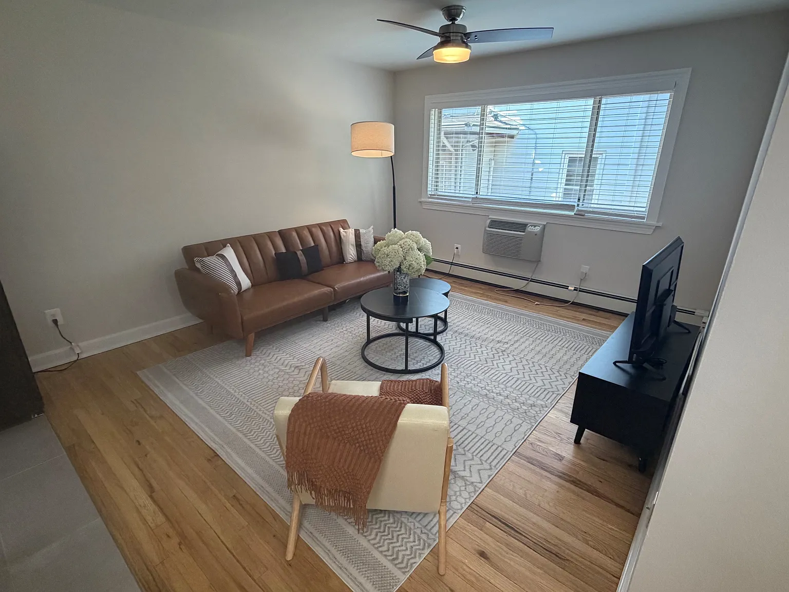 Park Ridge Manor — Photo 4
