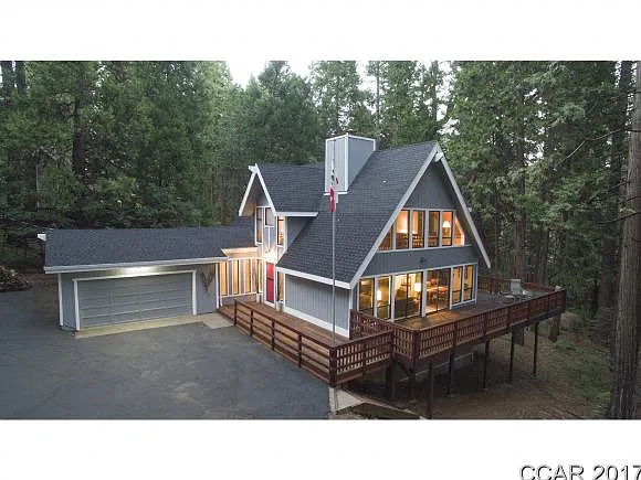 531 Dean Way photo 1