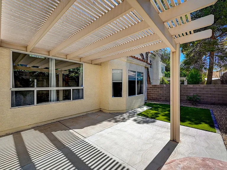 9421 Valley Hills Ave — Photo 23