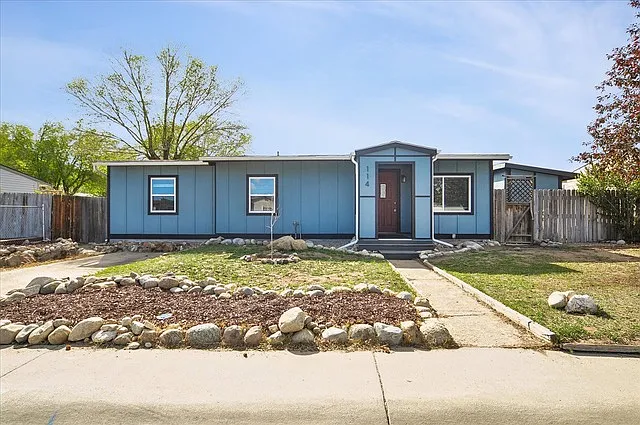 114 Harvard Ln