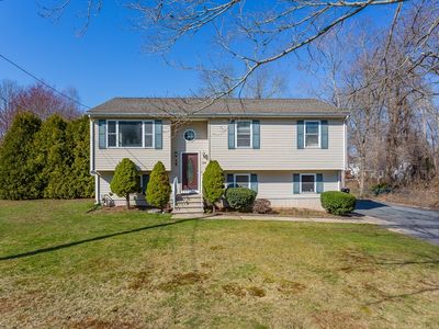 128 Old Westport Rd, Dartmouth, MA, 02747