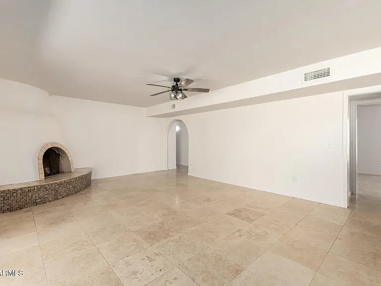 6517 S Hazelton Ln — Photo 6