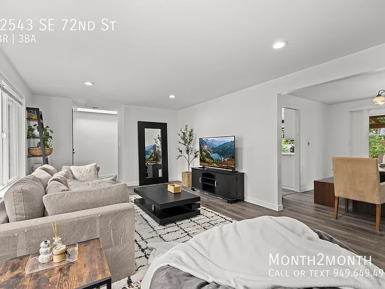 12543 SE 72nd St — Photo 4