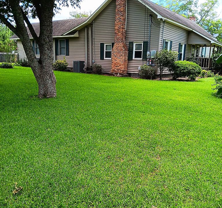 2nd image of 884 Old Toomsboro Rd
