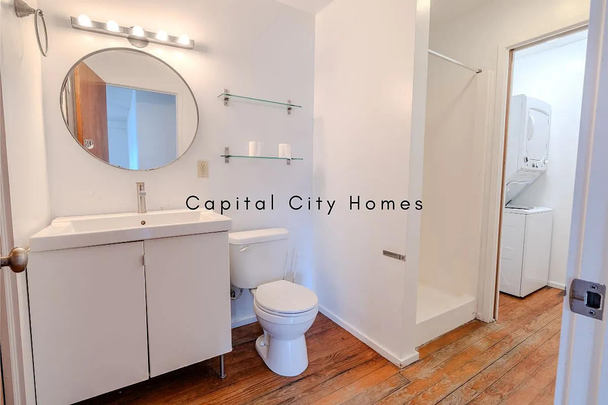 1 bed, 900 sqft, $1,200 — Photo 4