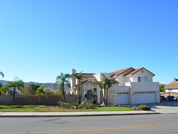 Large lot, RV parking