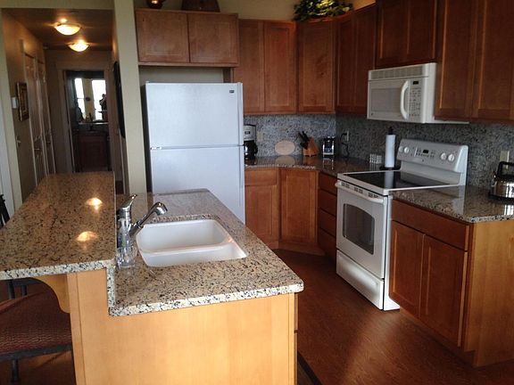 The Bridges - Condo 401 - Kitchen