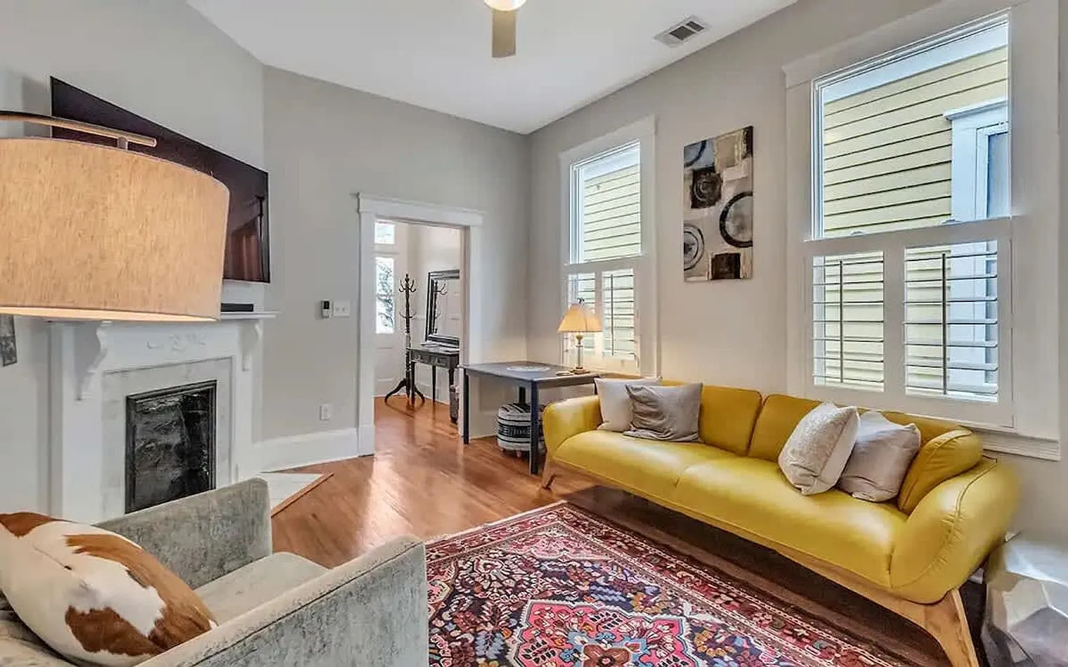 2 bed, 2.0 bath, 990 sqft, $3,903 — Photo 4