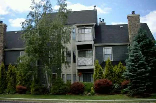 336 Cozzens Ct — Photo 75