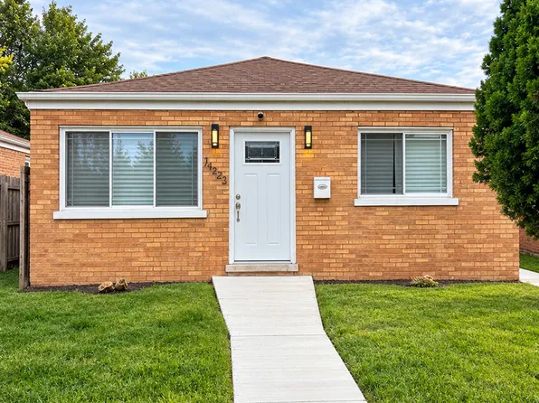 14733 Maplewood Ave, Harvey, IL 60426