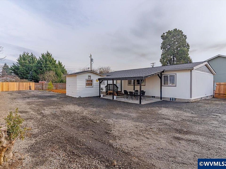 1st image of 2681 Birch St