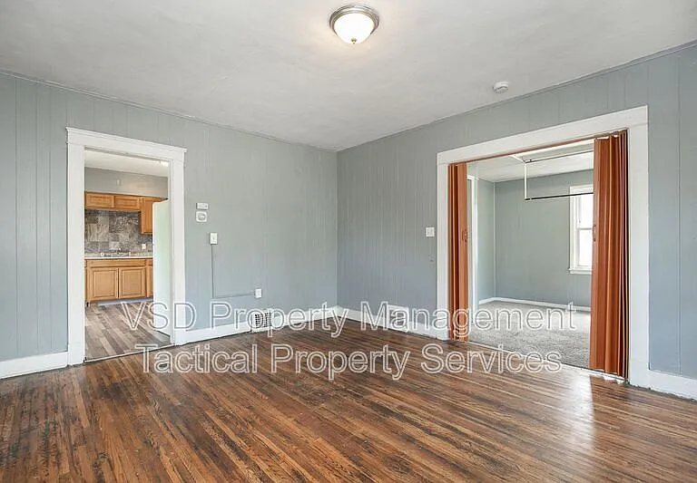 6924 Claasen Ave #UP — Photo 5