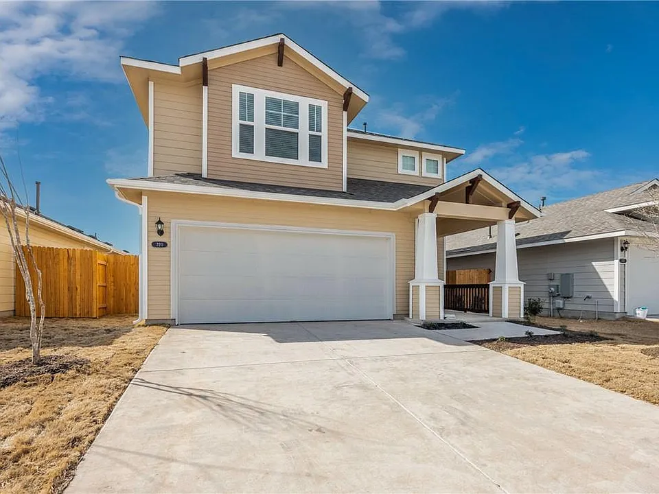 220 Trailside Ln