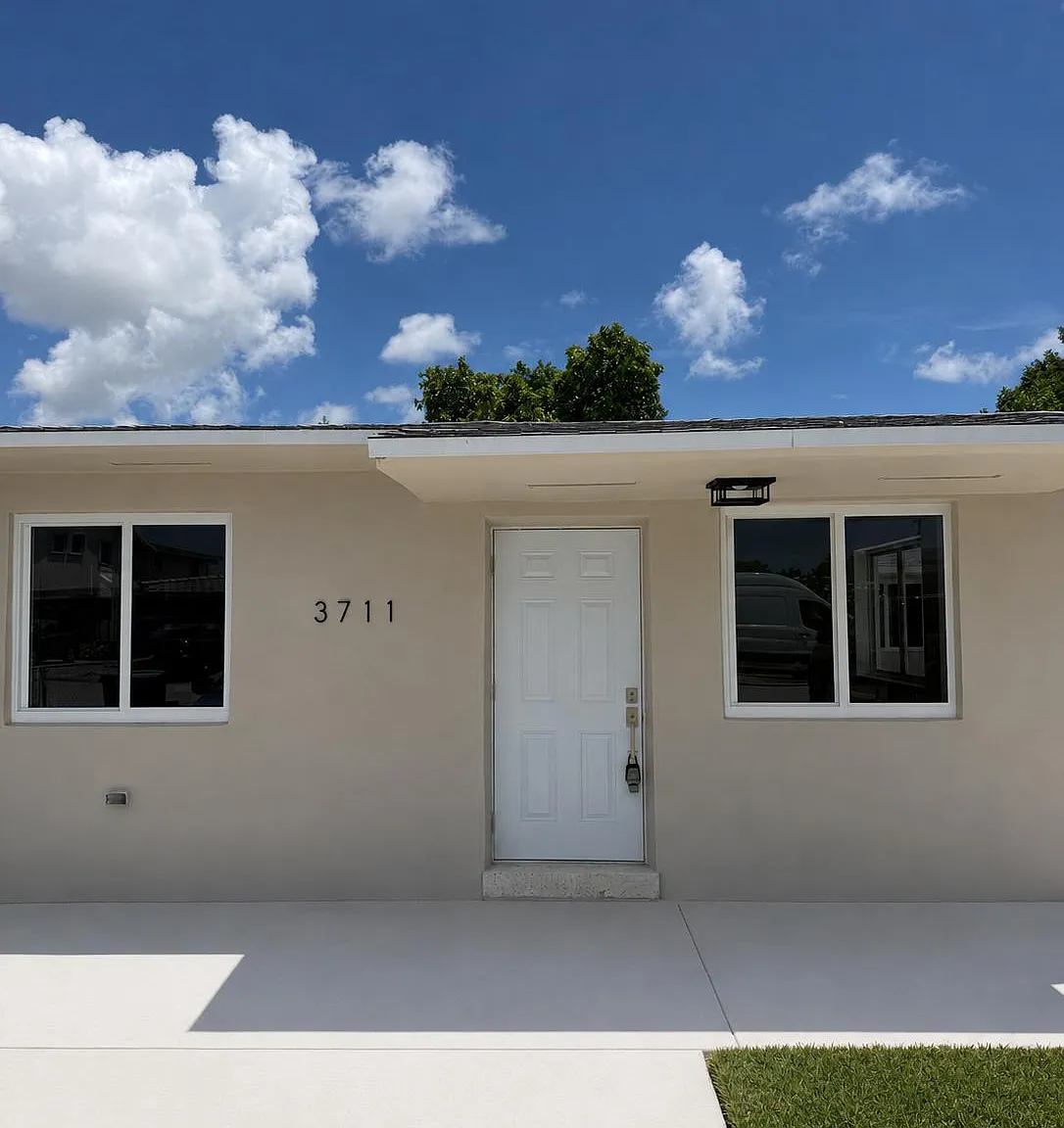 2 bed, 950 sqft, $2,500 — Photo 1