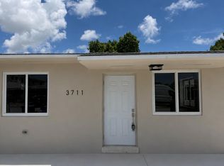 3711 SW 90th Ave, Miami, FL 33165