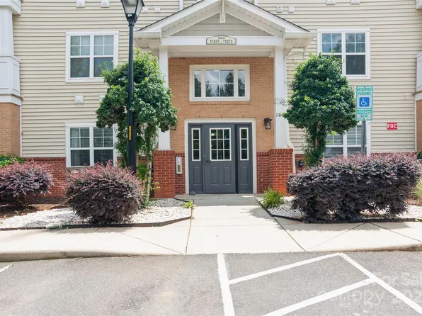 11863 Ridgeway Park Dr, Charlotte, NC 28277