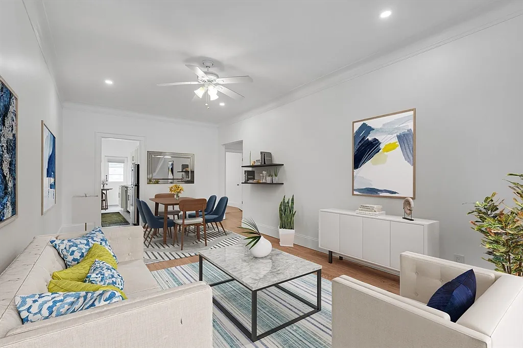 2 bed, 1.0 bath, 890 sqft, $3,500 — Photo 4