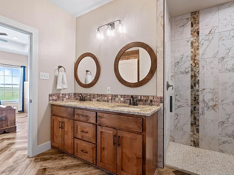 5548 County Road 101 — Photo 3