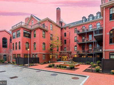 215 I St NE APT 401, Washington, DC, 20002