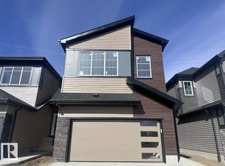 17232 5th St NW, Edmonton, AB T6T0Z9
