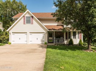 959 Choctaw Ridge Dr, Holts Summit, MO 65043