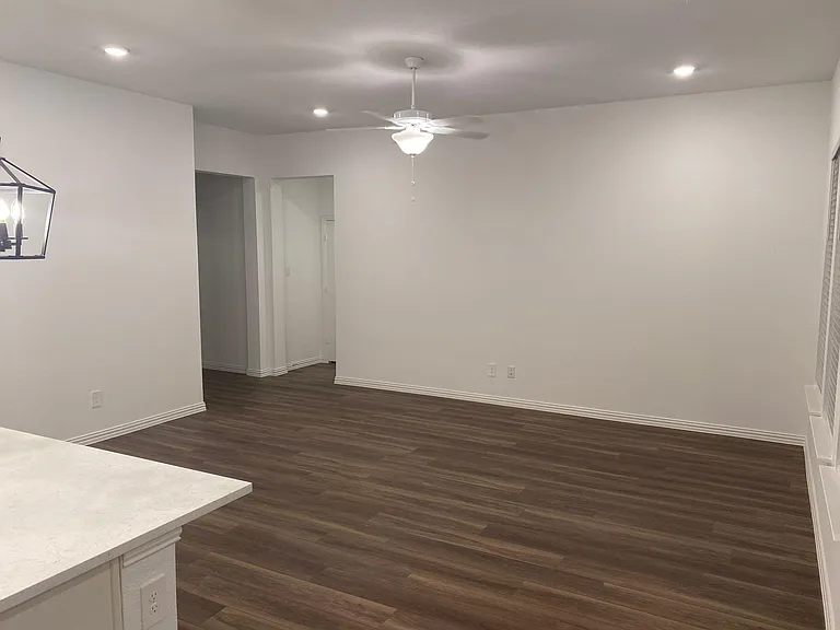 1613 Pine Valley Dr — Photo 12