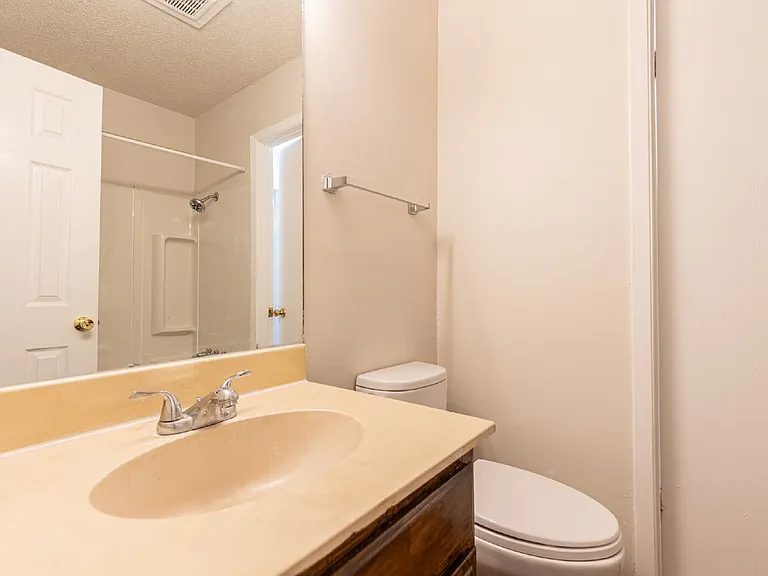 323 W William Cannon Dr #A — Photo 20